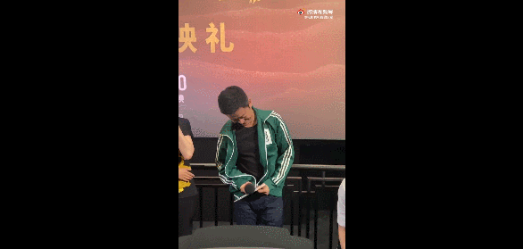 1633676931460.gif 1633676931460.gif