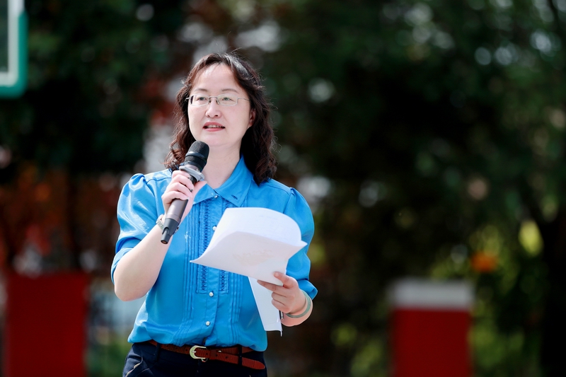 樱花园小学举行童心心向党强体逐梦想2021年第七届春季运动会