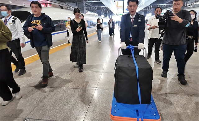 微信图片_20250411132039.jpg 微信图片_20250411132039.jpg