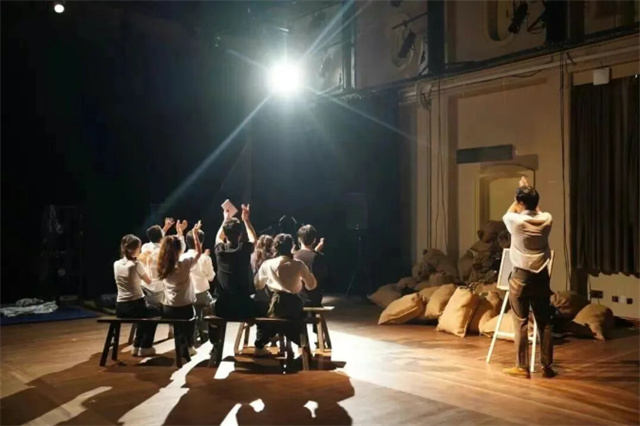 134558_979.jpg 134558_979.jpg