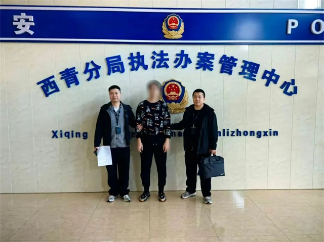 152322_990.jpg 152322_990.jpg