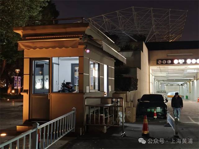 112633_162.jpg 112633_162.jpg