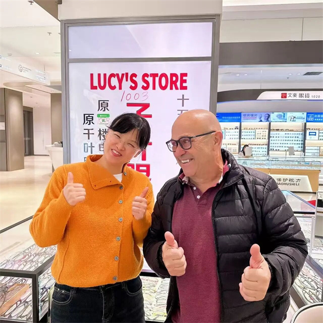 141403_784.jpg 141403_784.jpg