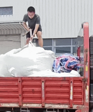 188289b5-4026-4a6d-8419-00211323db49.gif