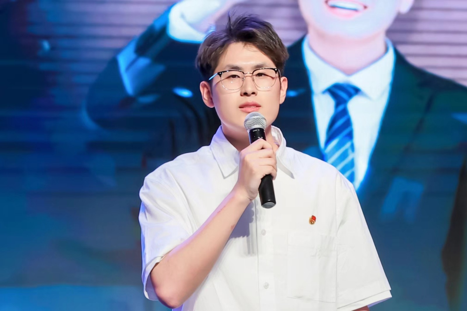 9李文杰.jpg 9李文杰.jpg